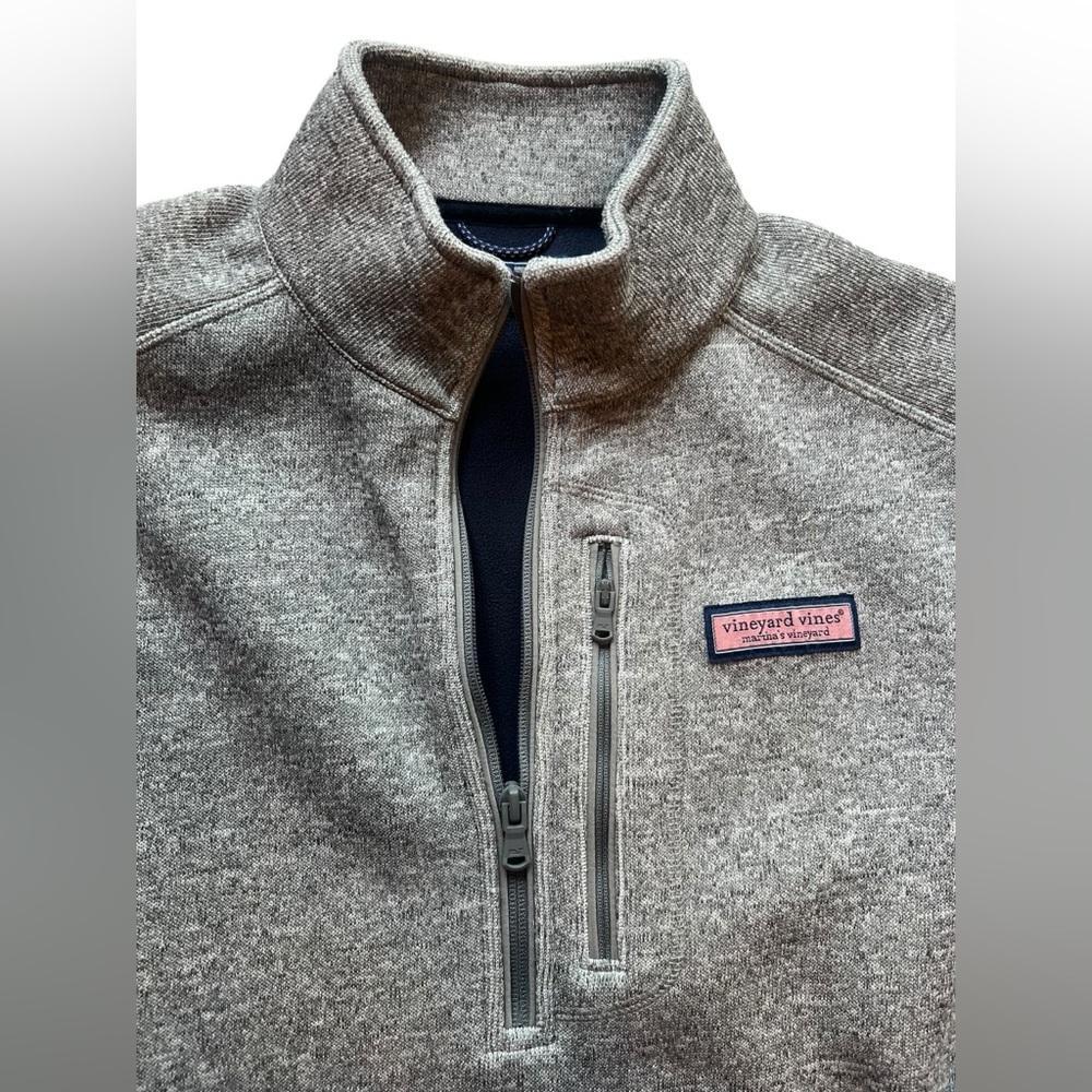 Vineyard Vines Men's‎ Mountain Gray Quarter-Zip Pullover - Picture 8 of 10